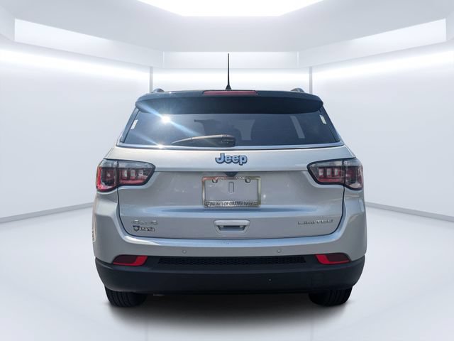 Used 2025 Jeep Compass Limited AWD/4WD image 4