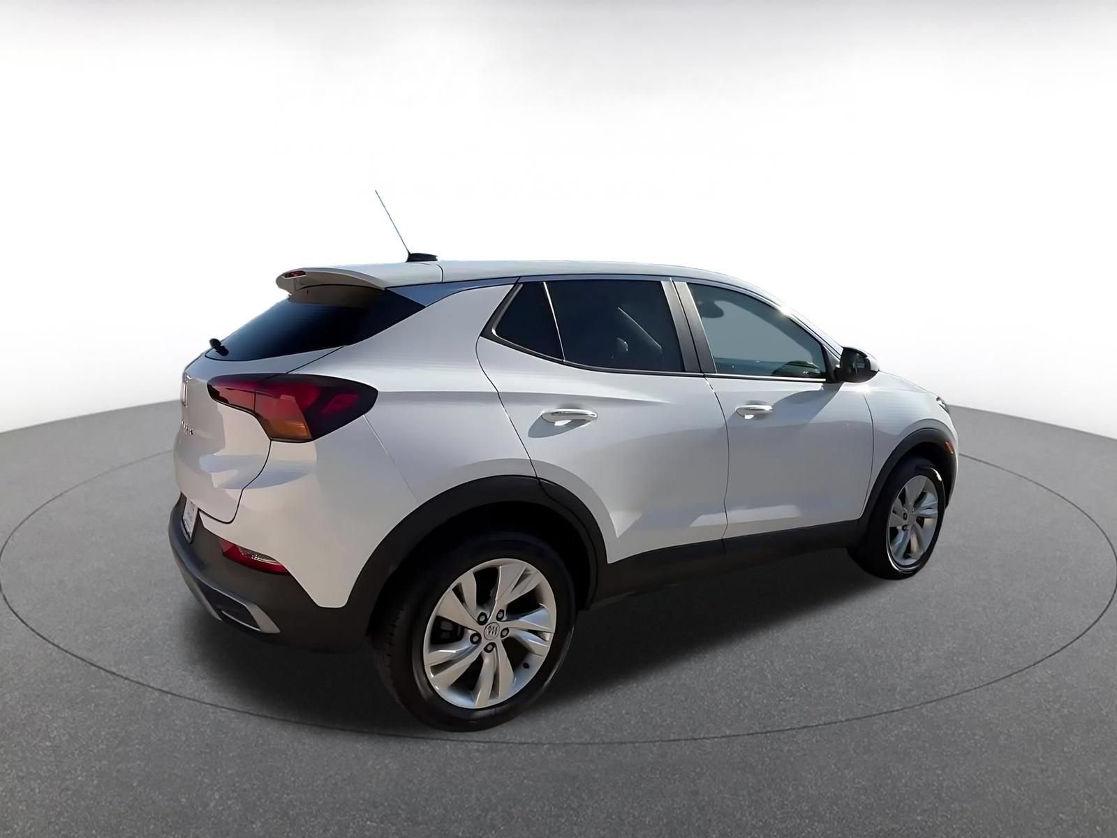 Used 2025 Buick Encore GX Preferred AWD/4WD image 15