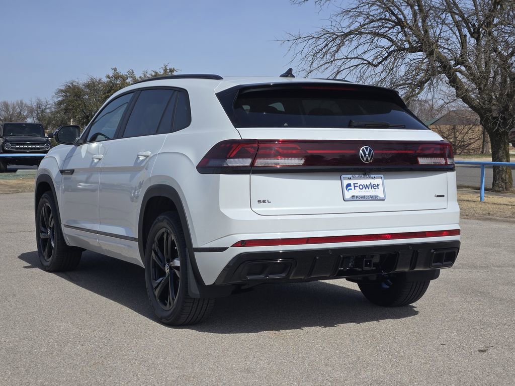 New 2026 Volkswagen Atlas Cross Sport SEL R-Line image 3