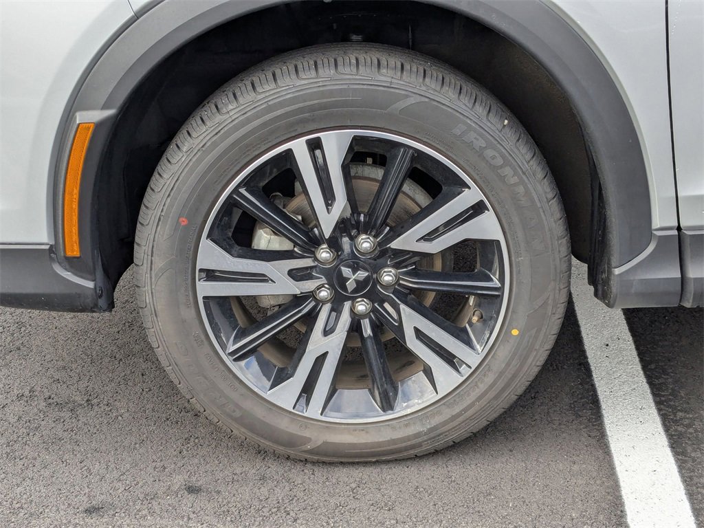 Used 2024 Mitsubishi Eclipse Cross SE image 11