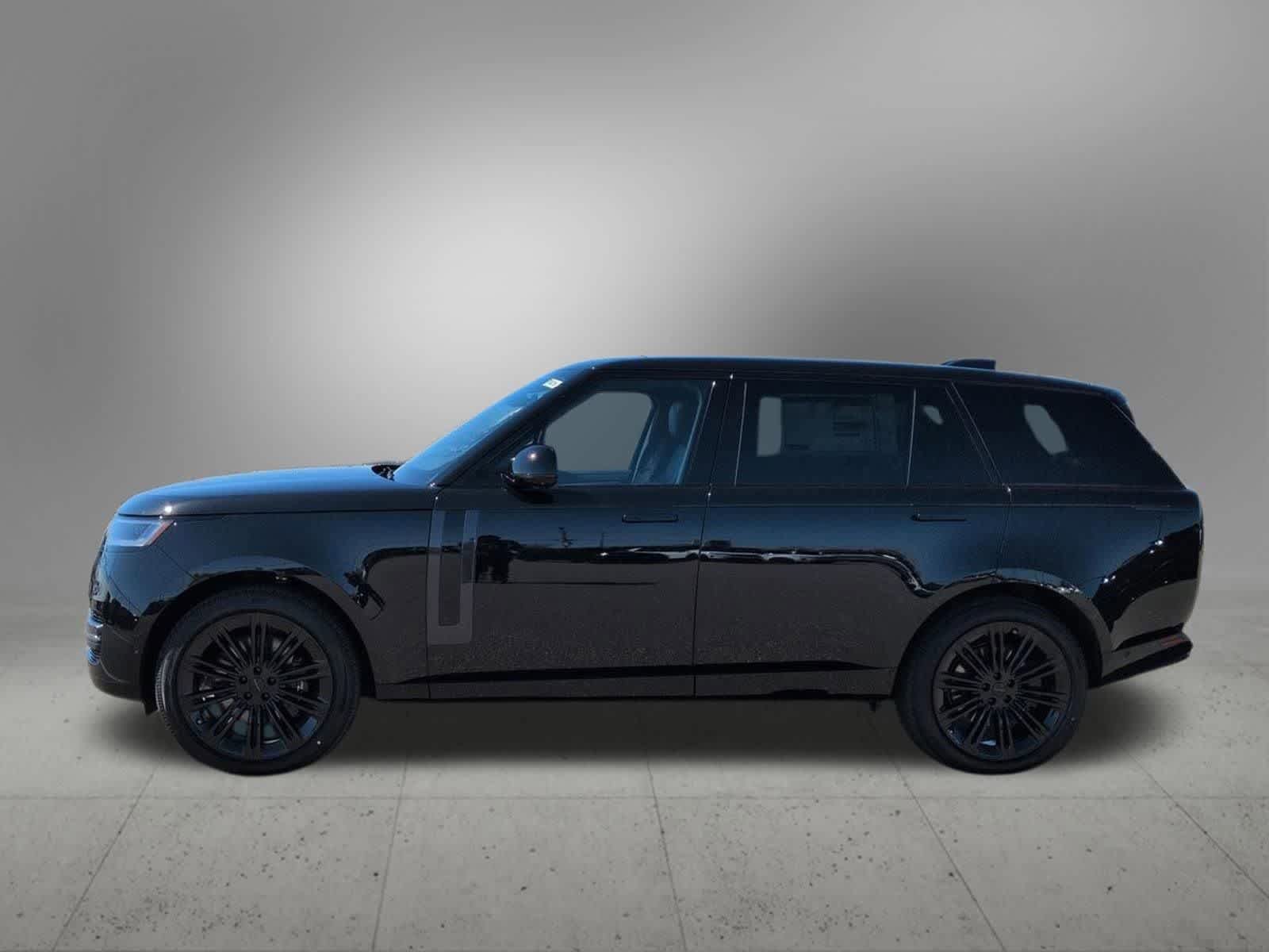 New 2026 Land Rover Range Rover Long Wheelbase SE AWD/4WD image 3