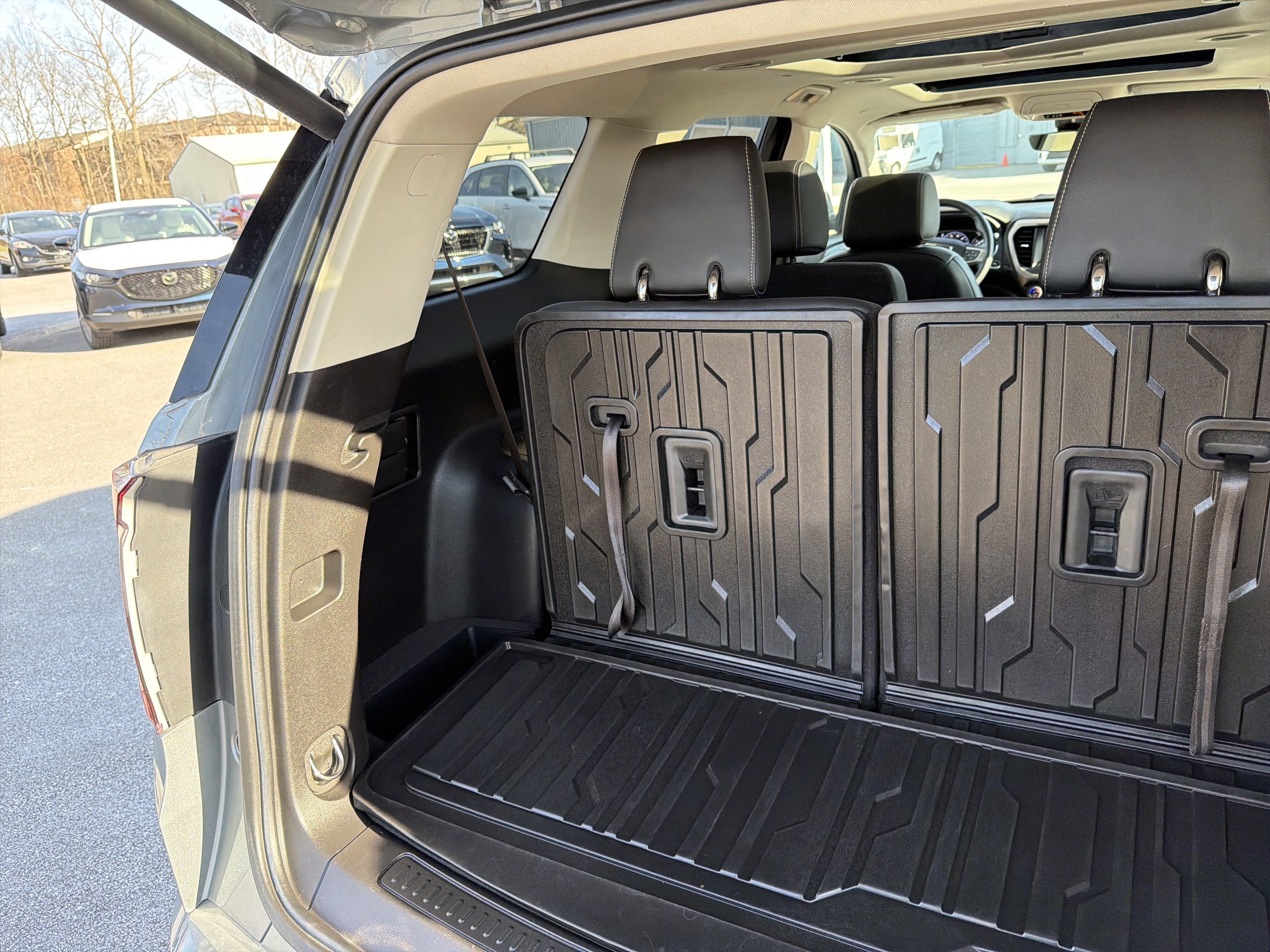 Used 2023 GMC Acadia Denali w/ Denali Technology Package image 93