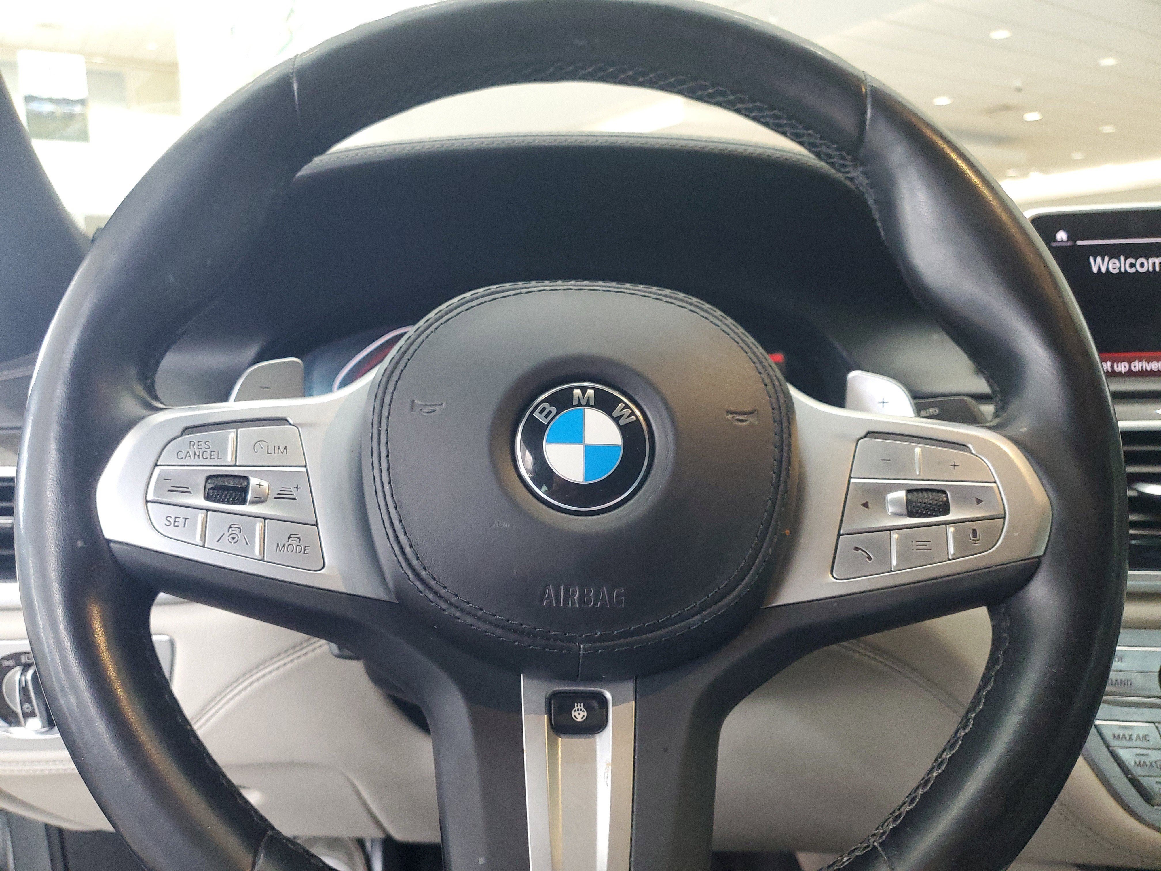 Used 2022 BMW 750Li xDrive AWD/4WD image 19