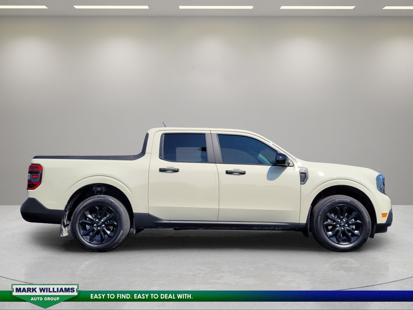 Used 2024 Ford Maverick XLT w/ XLT Luxury Package AWD/4WD image 2