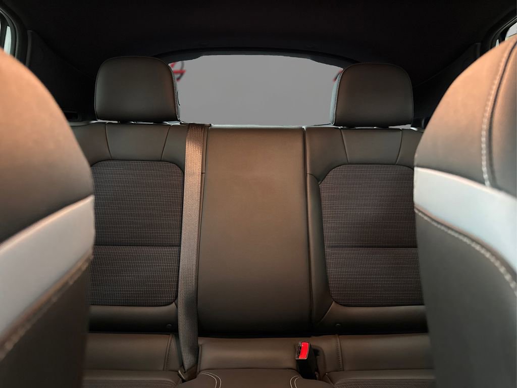 Used 2024 Buick Envista Preferred image 18