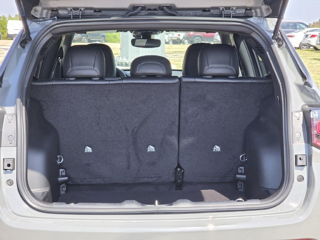New 2026 Jeep Compass Latitude AWD/4WD image 8