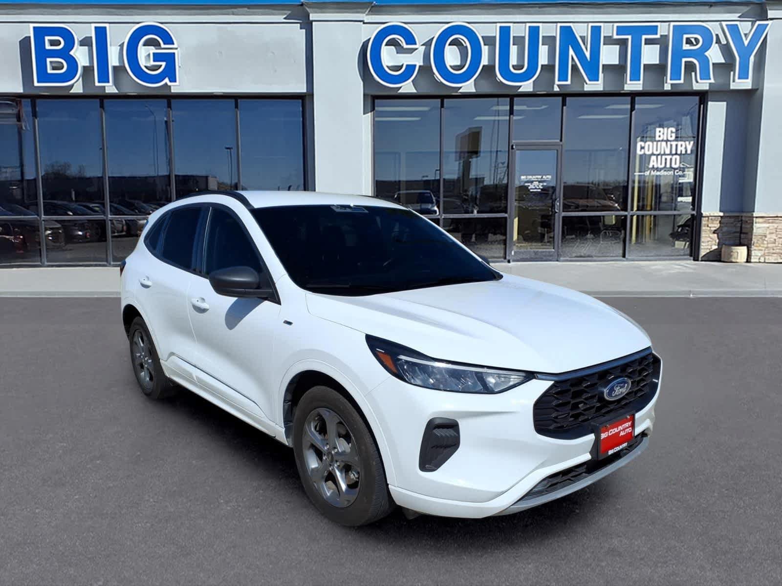 Used 2023 Ford Escape ST-Line AWD/4WD image 3
