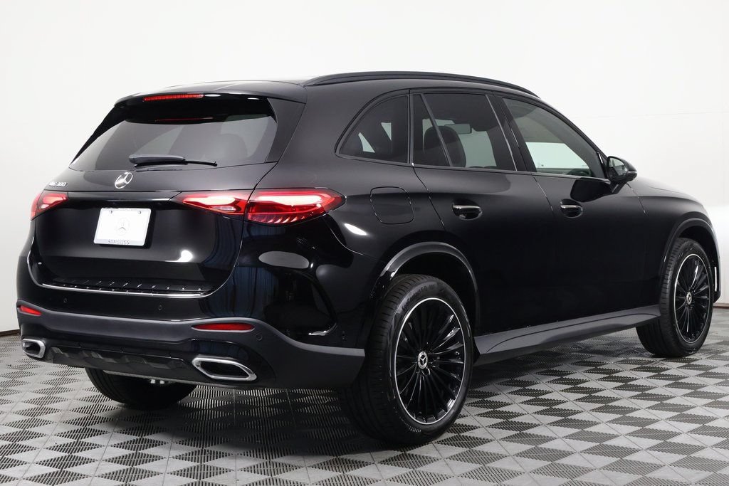 New 2027 Mercedes-Benz GLC 300 image 2