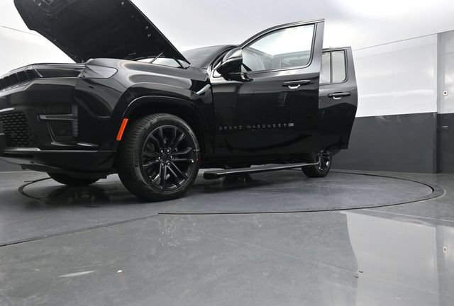 New 2026 Jeep Grand Wagoneer L Summit AWD/4WD image 37