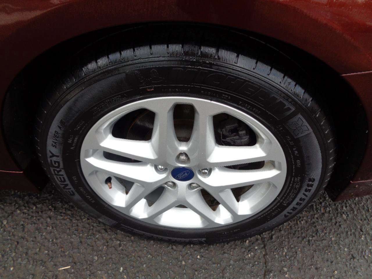 Used 2015 Ford Fusion SE FWD image 24