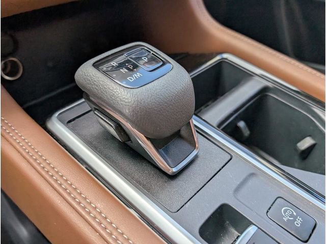 Used 2024 Nissan Pathfinder Platinum w/ Cargo Package image 23