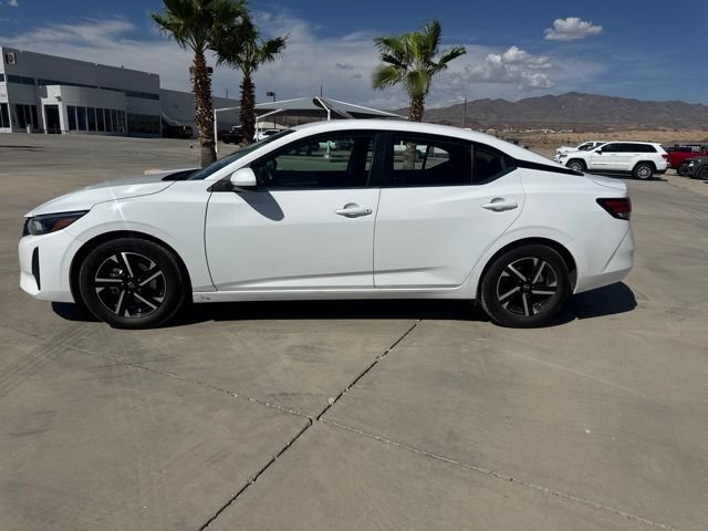 Used 2024 Nissan Sentra SV FWD image 2