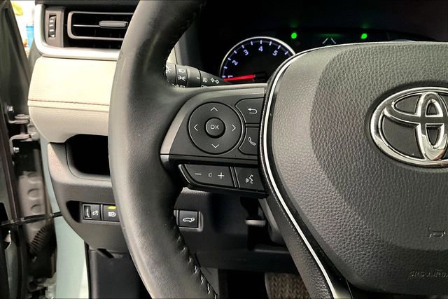 Used 2019 Toyota RAV4 XLE w/ Convenience Package image 11