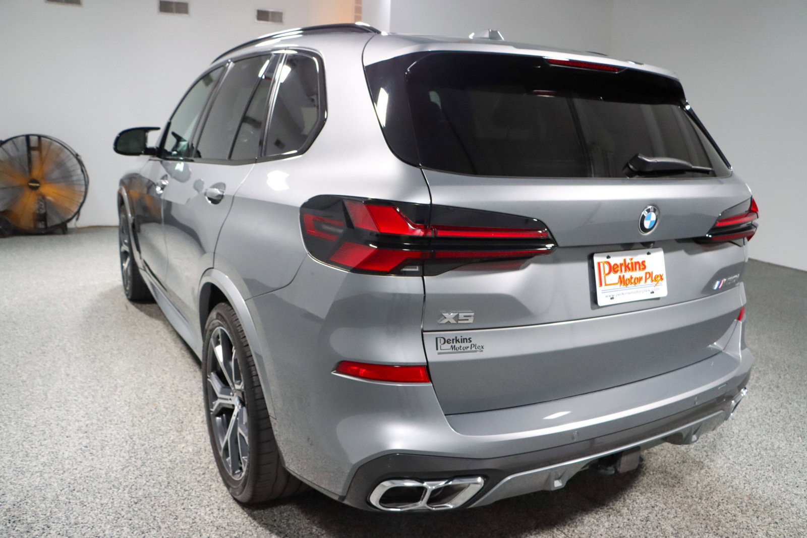 Used 2024 BMW X5 M60i image 9