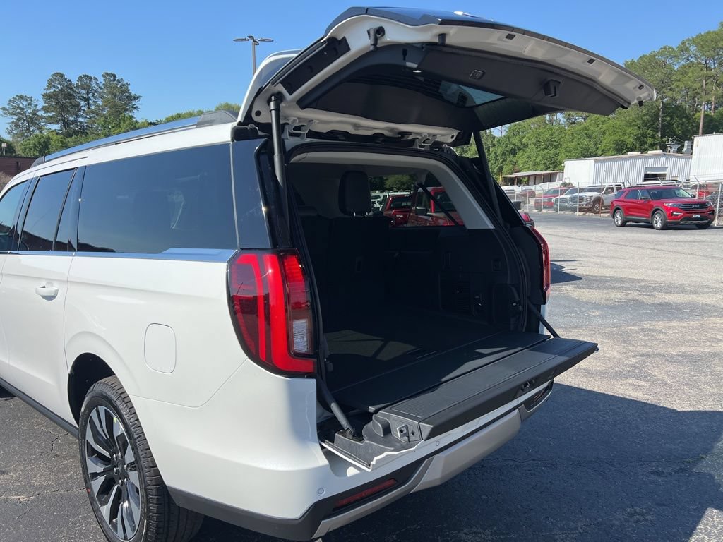 New 2026 Ford Expedition Max Platinum w/ Driver's Package AWD/4WD image 19