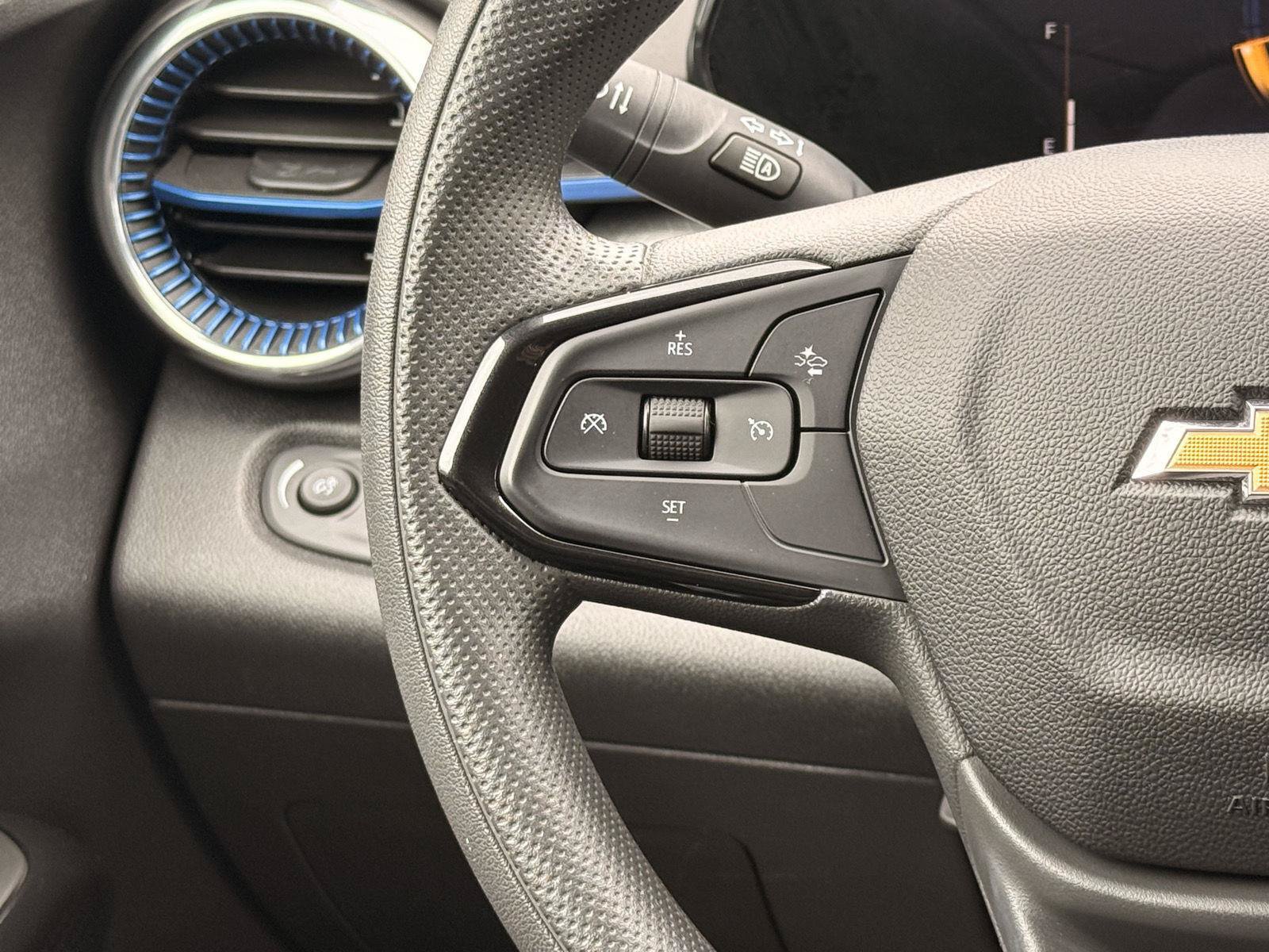 Used 2025 Chevrolet Trax LT FWD image 22