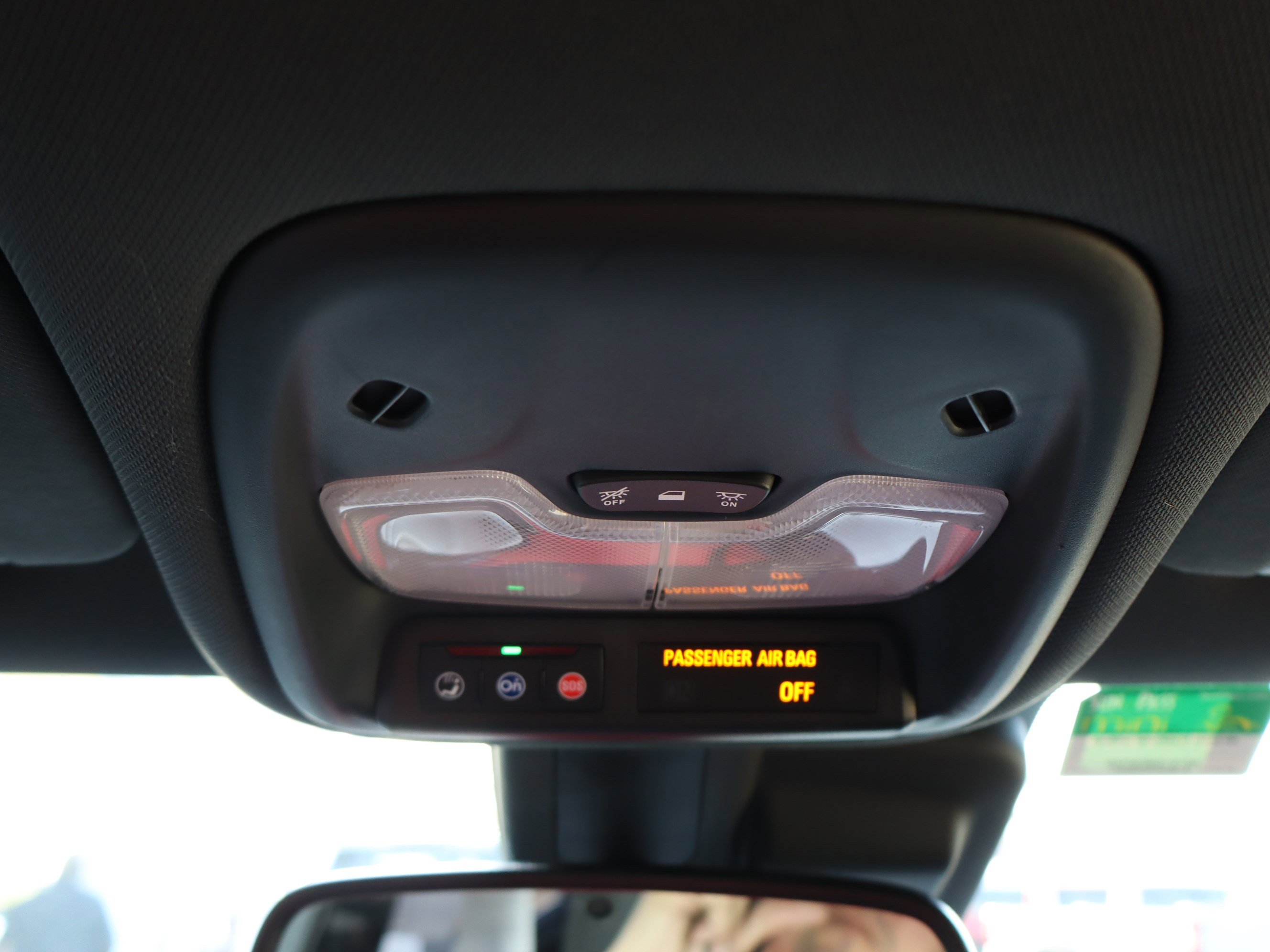 Used 2021 Chevrolet TrailBlazer ACTIV w/ Technology Package FWD image 29