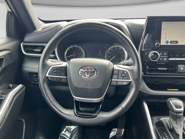Used 2023 Toyota Highlander XSE image 15