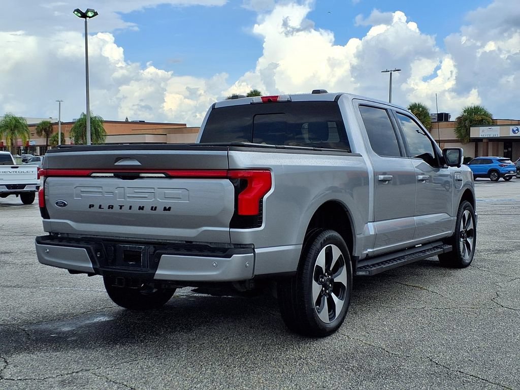Used 2023 Ford F150 Lightning Platinum AWD/4WD image 7