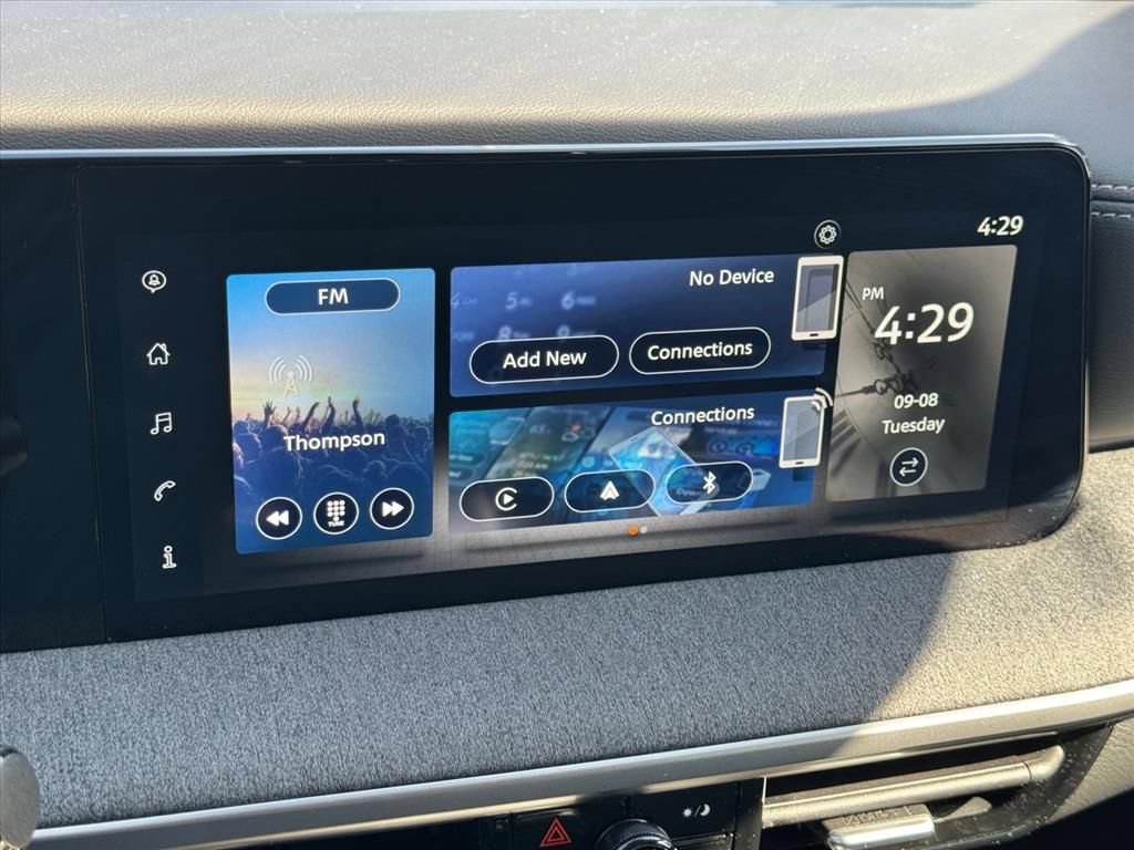 Certified 2025 Nissan Kicks SV FWD image 22