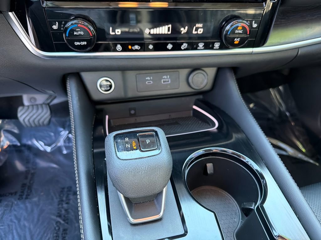 Used 2023 Nissan Rogue Platinum image 29