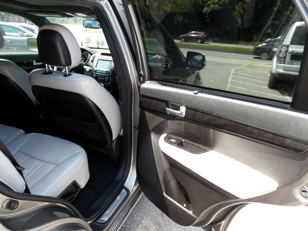 Used 2014 Kia Sorento SX image 20