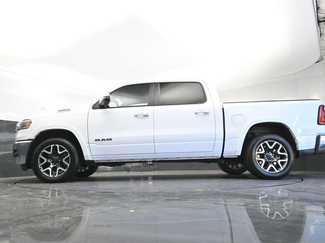 Used 2025 RAM 1500 Laramie AWD/4WD image 40