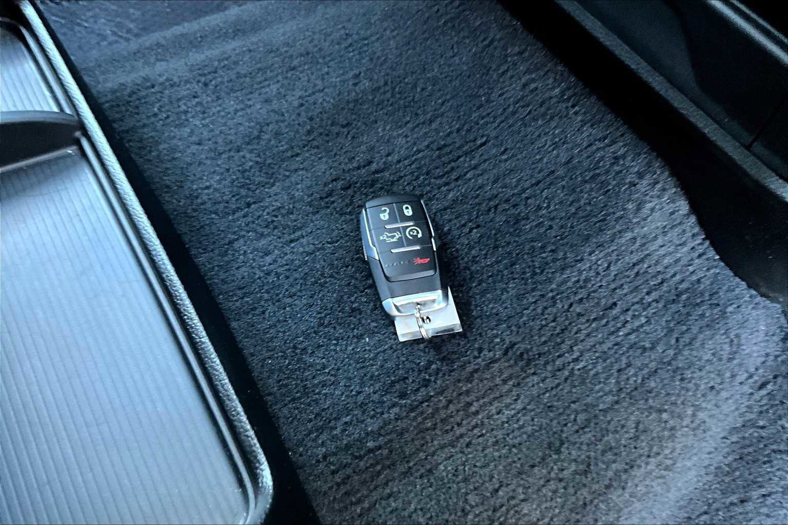 Used 2024 RAM 2500 Laramie w/ Safety Group image 20