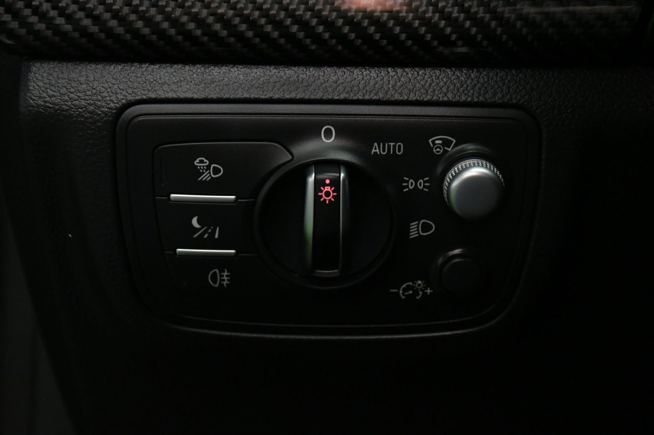 Used 2017 Audi RS 7 Performance w/ Driver Assistance Package image 25