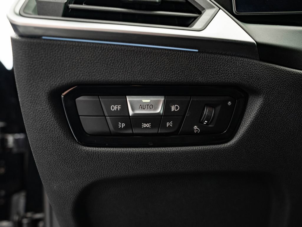 Used 2023 BMW 330i xDrive Sedan w/ M Sport Package image 41