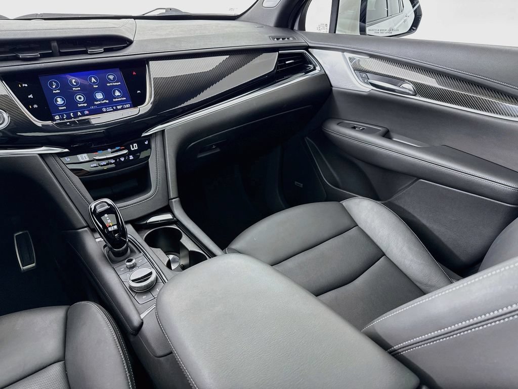 Used 2022 Cadillac XT6 Sport w/ Technology Package AWD/4WD image 25
