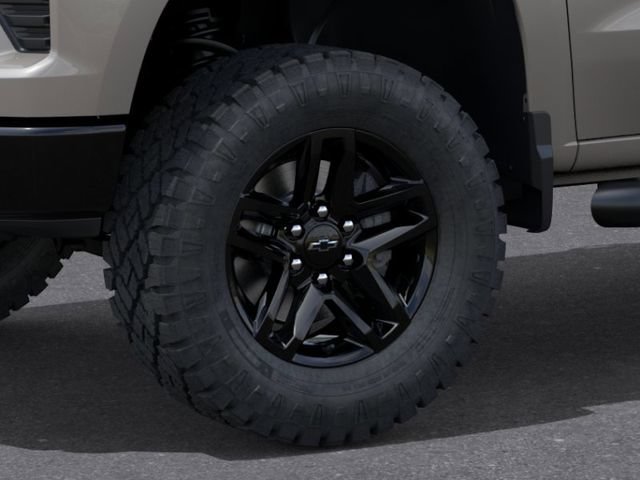 New 2026 Chevrolet Silverado 1500 Custom Trail Boss w/ LPO, Dark Essentials Package AWD/4WD image 9