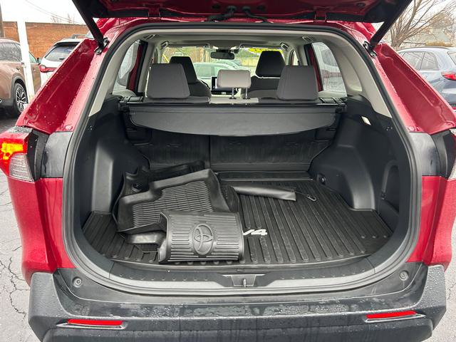 Used 2023 Toyota RAV4 XLE image 21