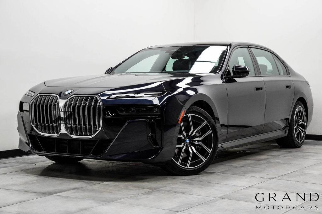 Used 2025 BMW 740i xDrive AWD/4WD video 1