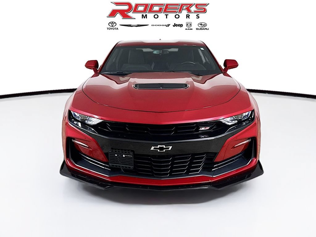 Used 2019 Chevrolet Camaro SS RWD image 2