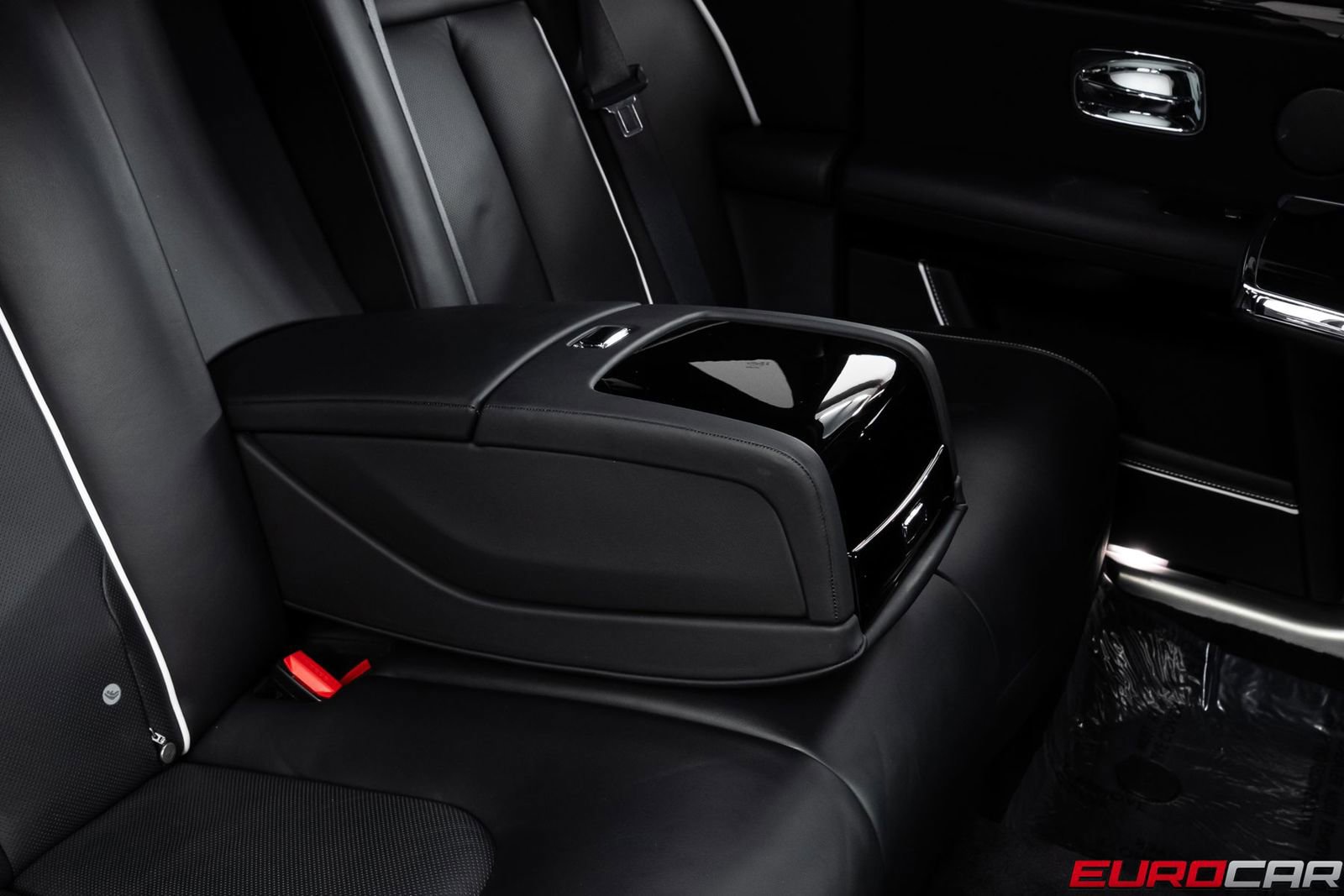Used 2022 Rolls-Royce Ghost AWD/4WD image 39