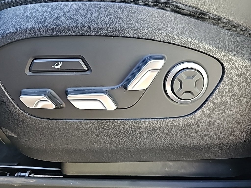 New 2026 Hyundai Ioniq 9 Limited image 14