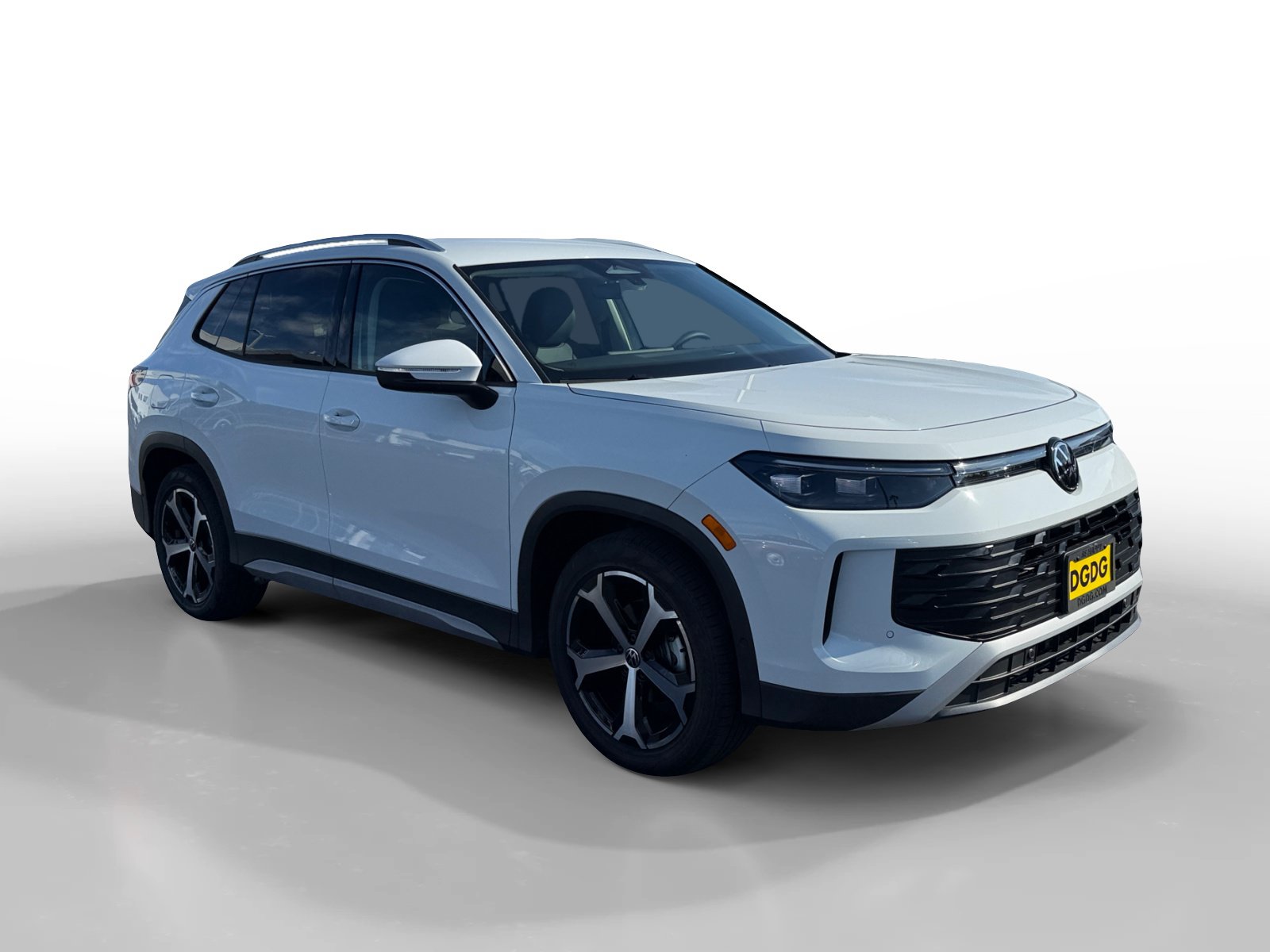New 2026 Volkswagen Tiguan SE FWD image 7