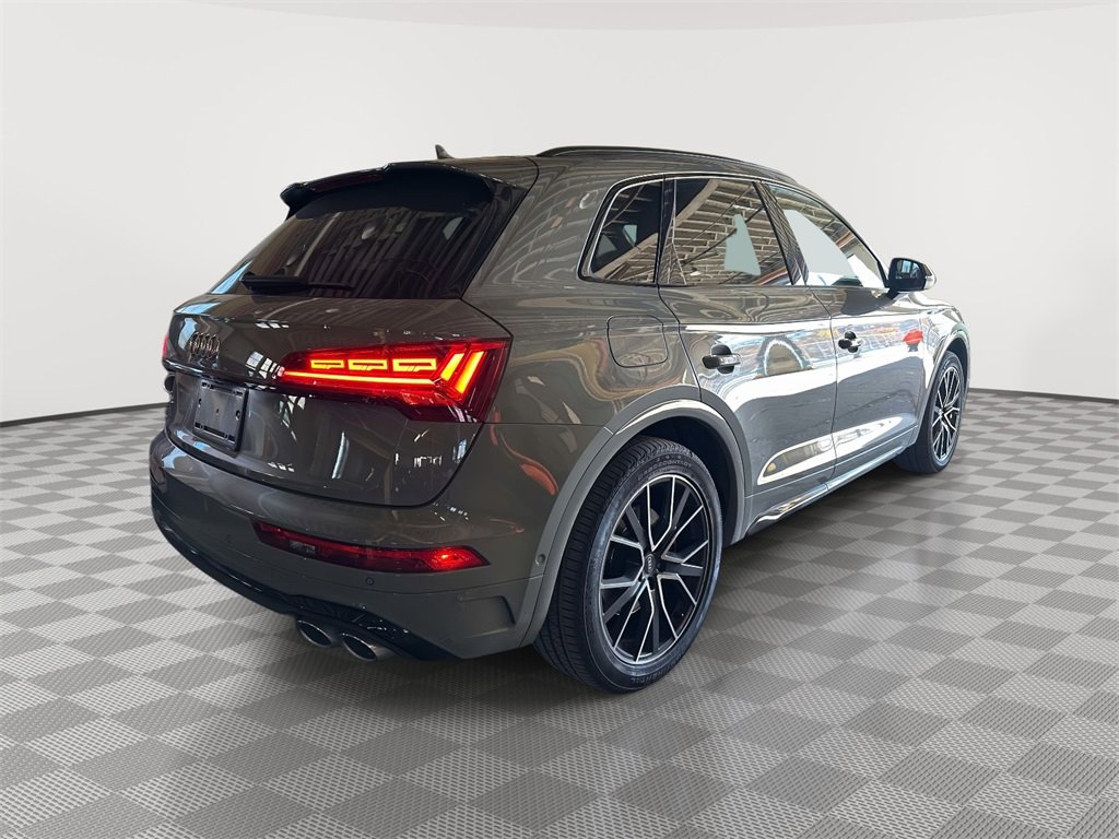 Used 2022 Audi SQ5 Prestige w/ Prestige Package image 3