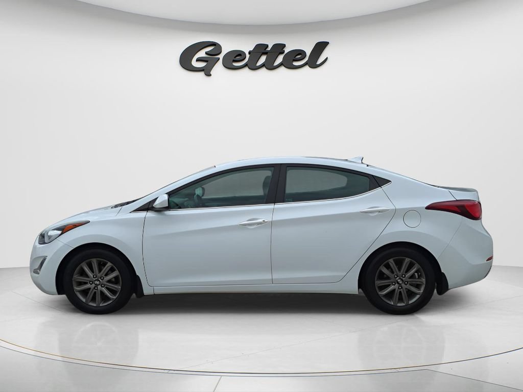 Used 2015 Hyundai Elantra SE w/ Option Group 03 FWD image 8