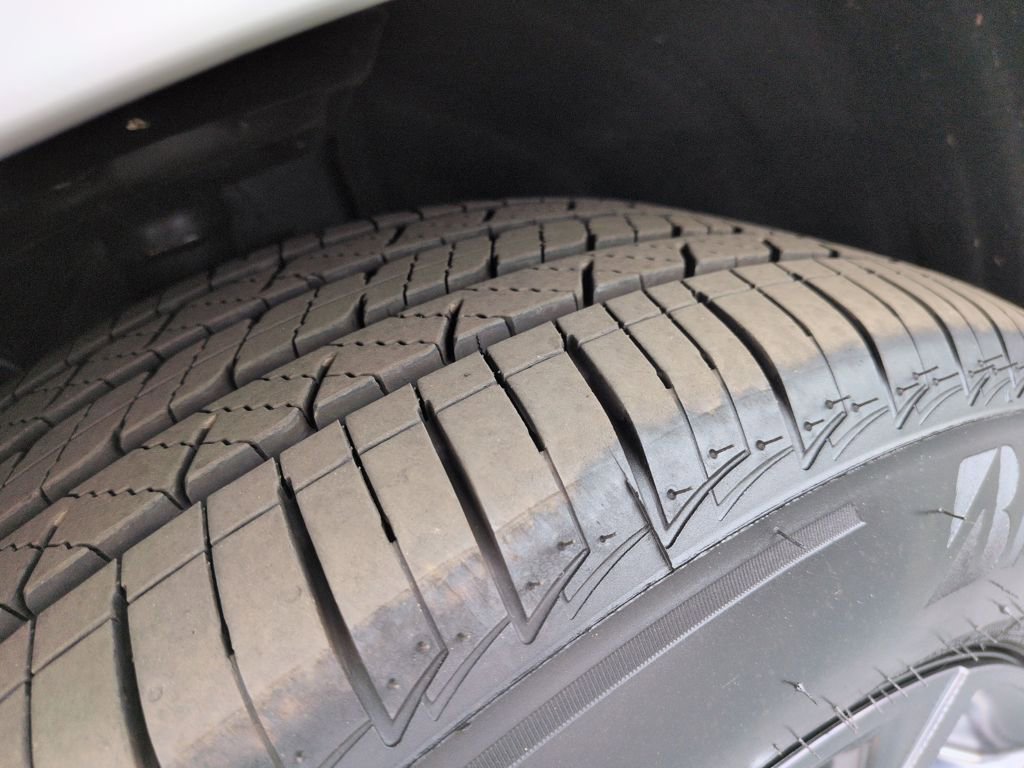 Used 2025 Toyota Sienna XSE w/ XSE Plus Package image 28