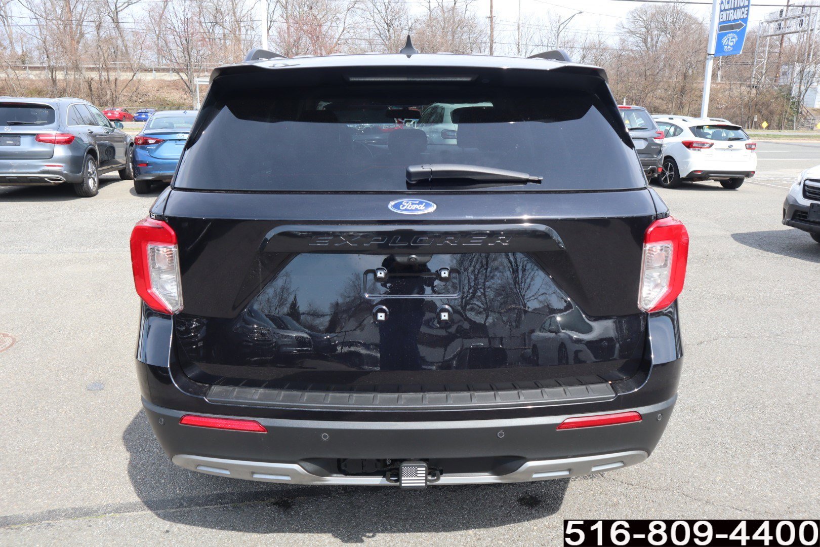 Used 2023 Ford Explorer XLT w/ Equipment Group 202A image 6