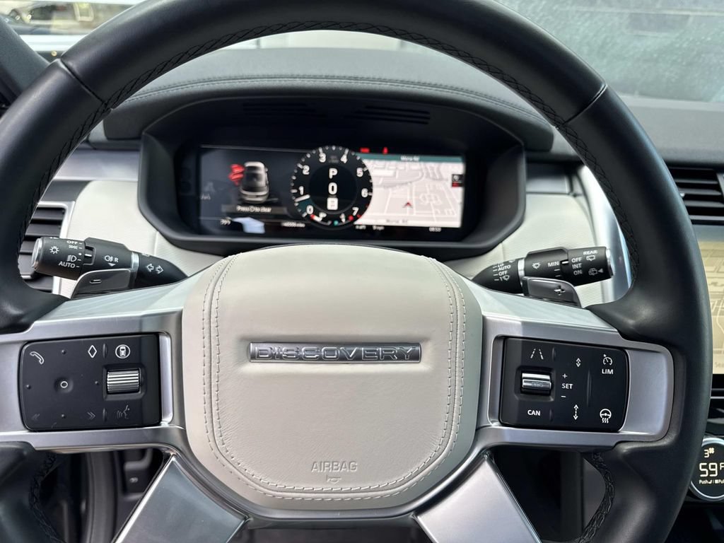 Certified 2024 Land Rover Discovery Dynamic SE AWD/4WD image 29