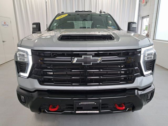 Used 2025 Chevrolet Silverado 2500 LT w/ Trail Boss Package AWD/4WD image 3