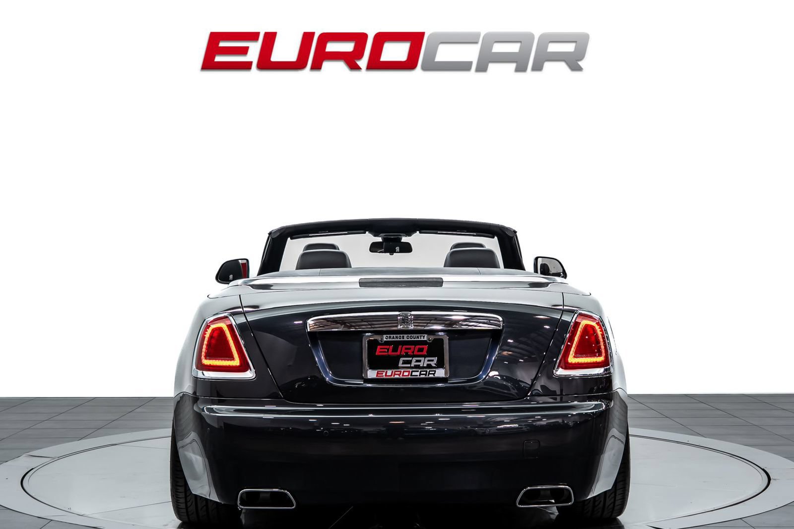 Used 2018 Rolls-Royce Dawn RWD image 5