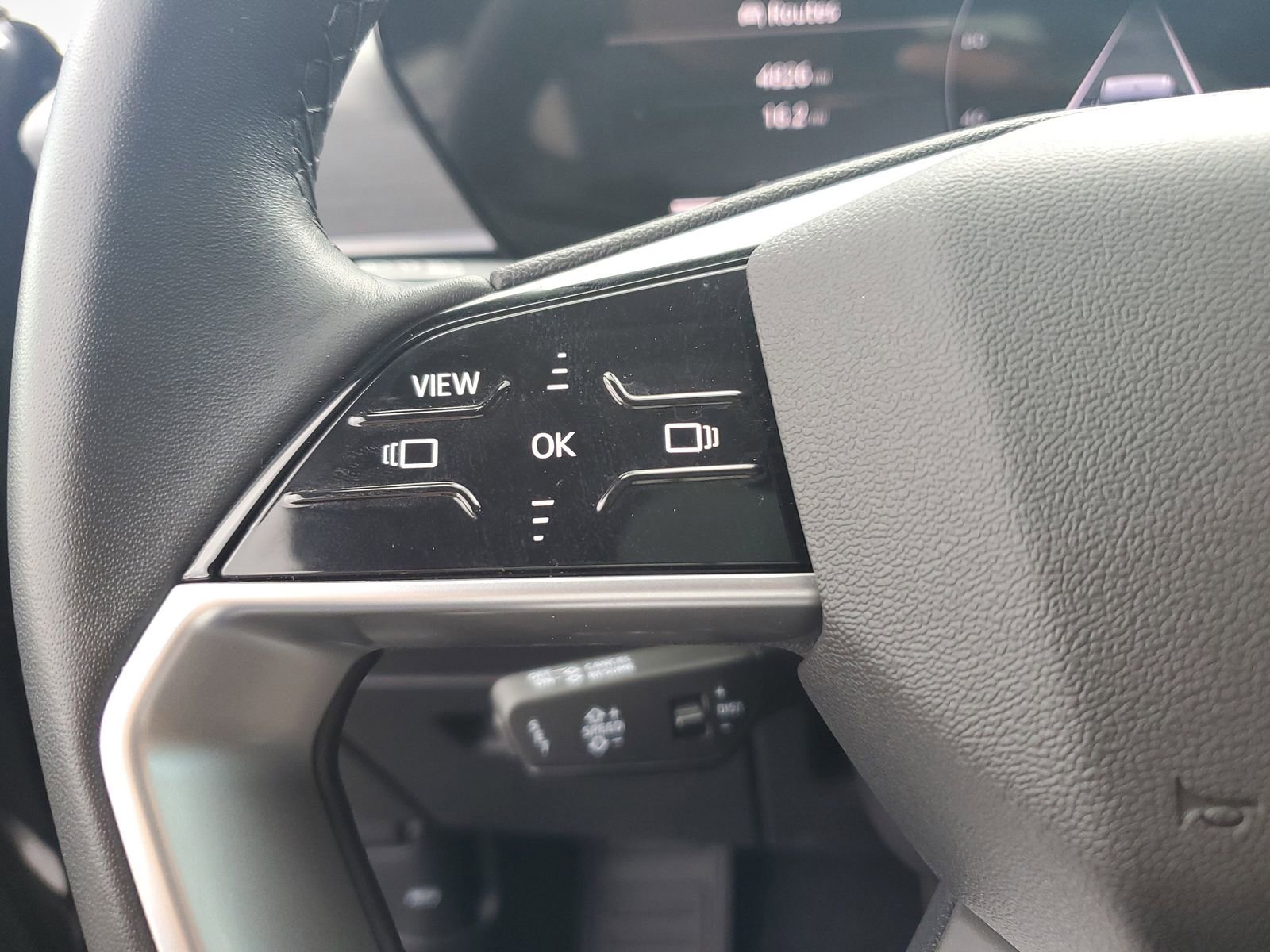 Used 2025 Audi Q6 e-tron Premium w/ Convenience Package RWD image 28