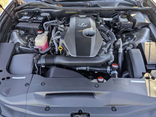 Used 2016 Lexus GS 200t image 37