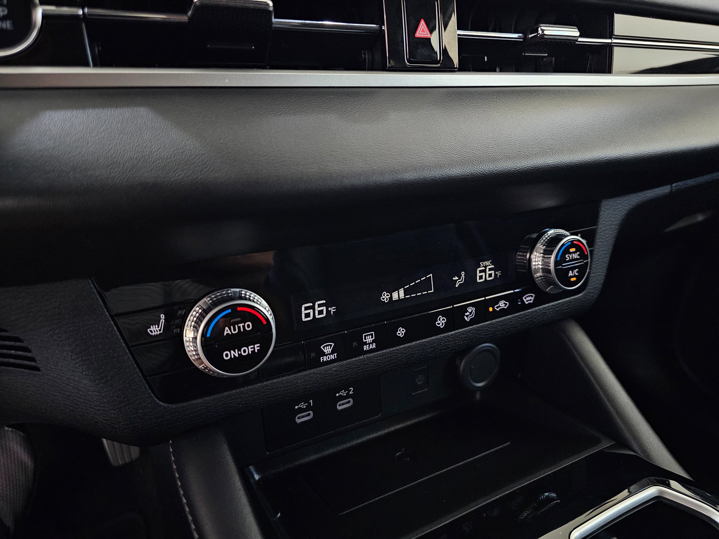 Used 2025 Mitsubishi Outlander SE AWD/4WD image 37