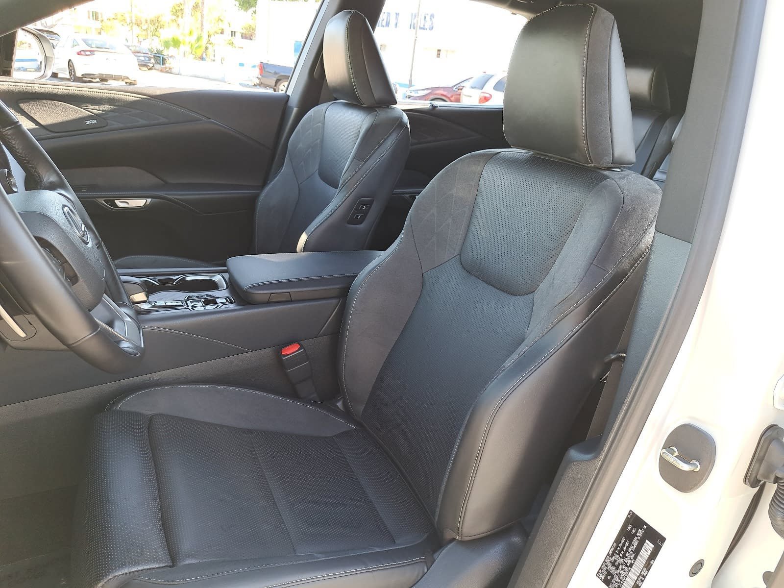 Used 2026 Lexus RX 450h AWD w/ Convenience Package image 17