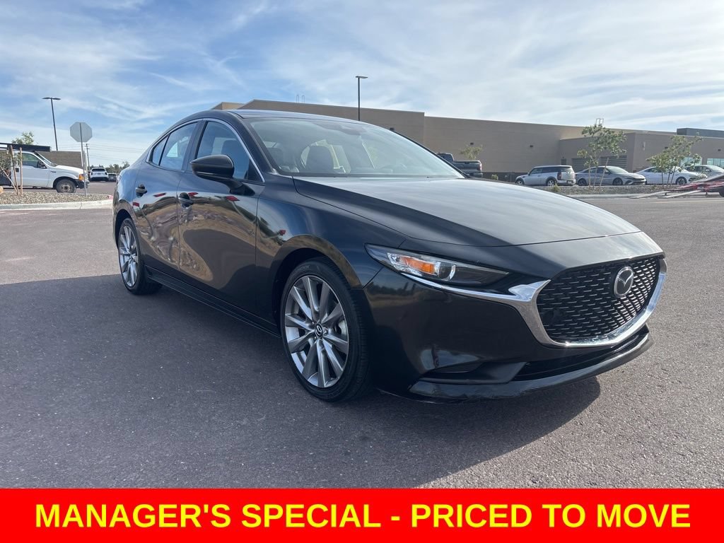 Used 2021 MAZDA MAZDA3 s FWD image 3
